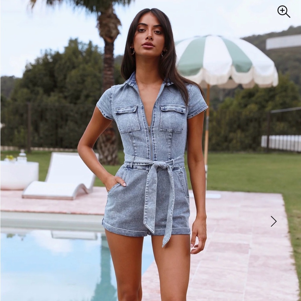 Hello Molly- MY ROULETTE DENIM ROMPER BLUE